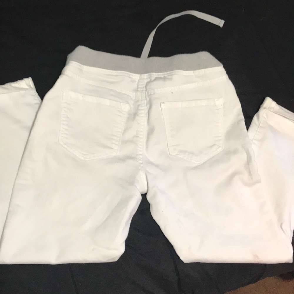 Capris - Picture 2 of 4